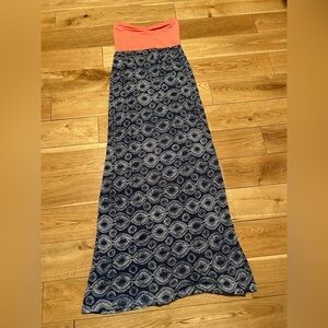 Maxi dress worn once 
Roxy size small